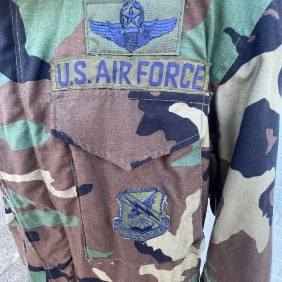 Men's Size Medium Regular U.S. Air Force Issue Woodland Camouflage Field Jacket - Picture 7 of 16